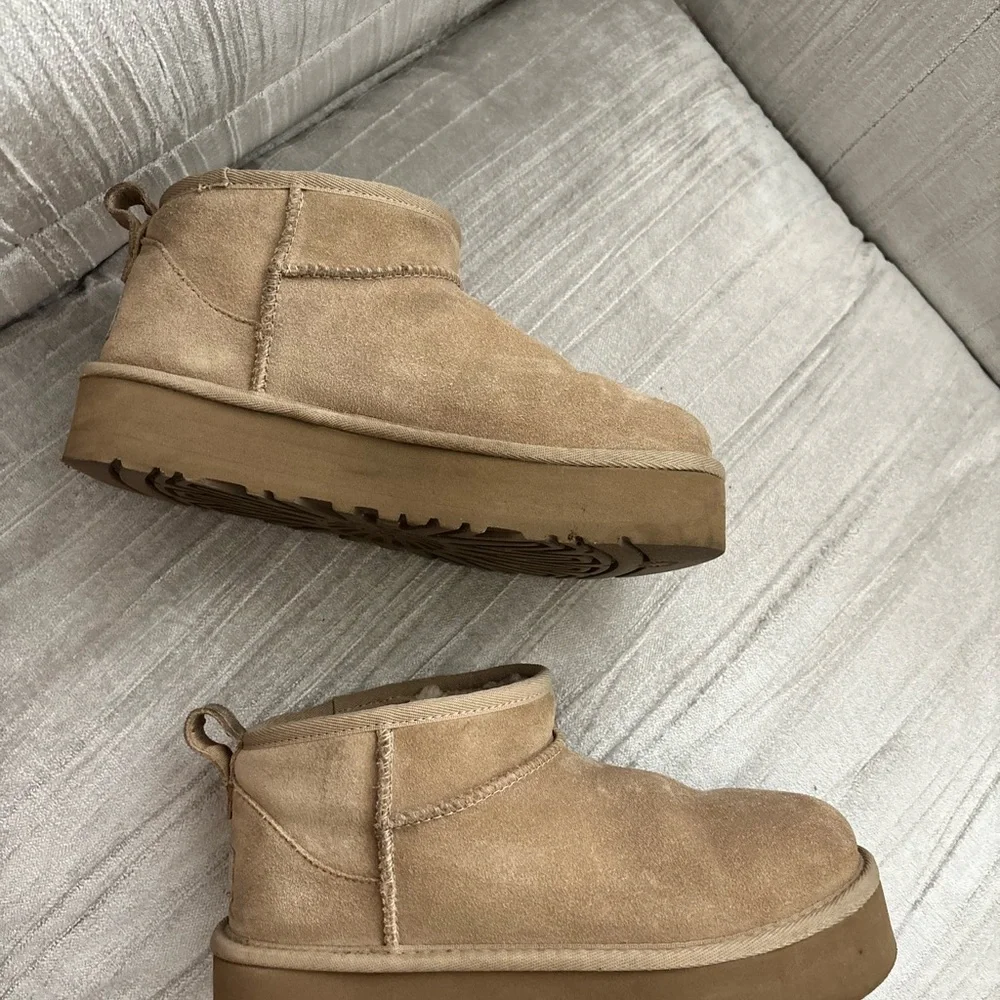 UGG Beige and Cream Cozy Lined Boots